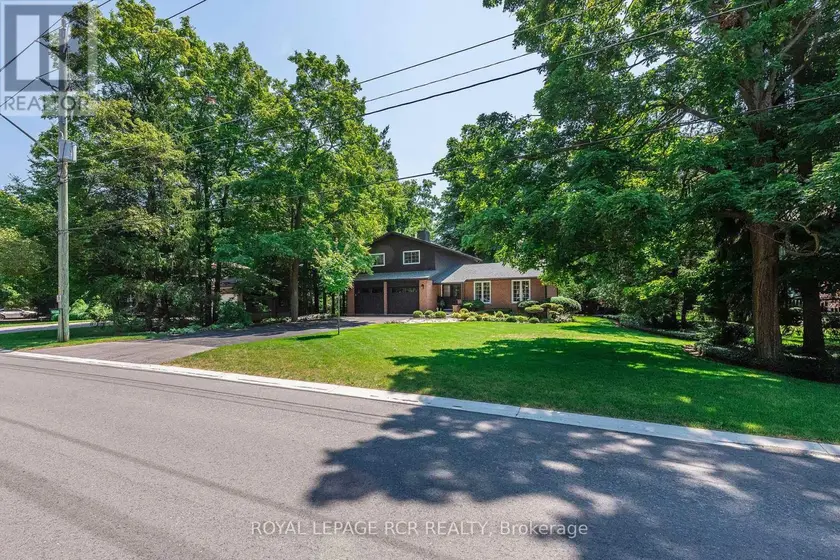 Detached at 1026 QUEENS BUSH ROAD, Wellesley