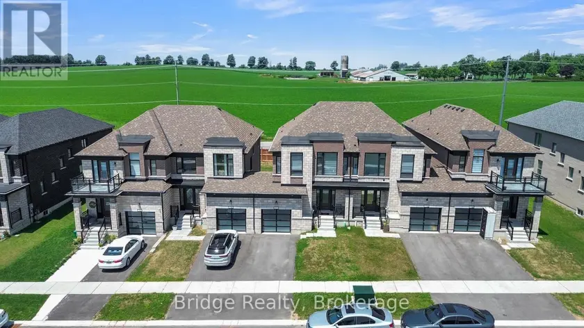 Townhouse at 892 SOBESKI AVENUE, Woodstock