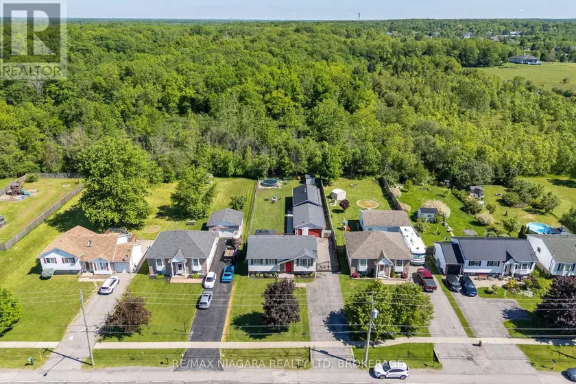 Detached at 3482 DOMINION ROAD, Fort Erie