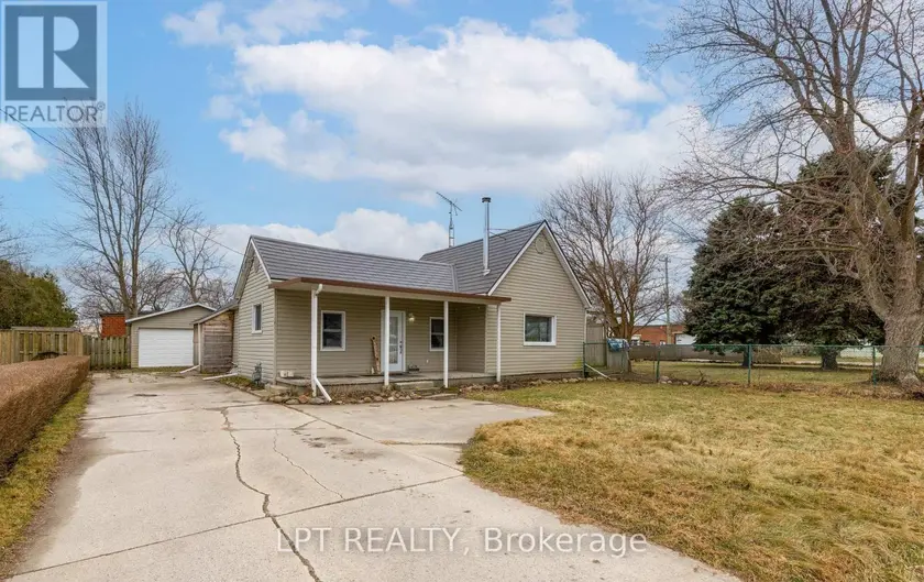 Detached at TUPPERVILLE - 19 JOHN PARK LINE, Chatham-Kent