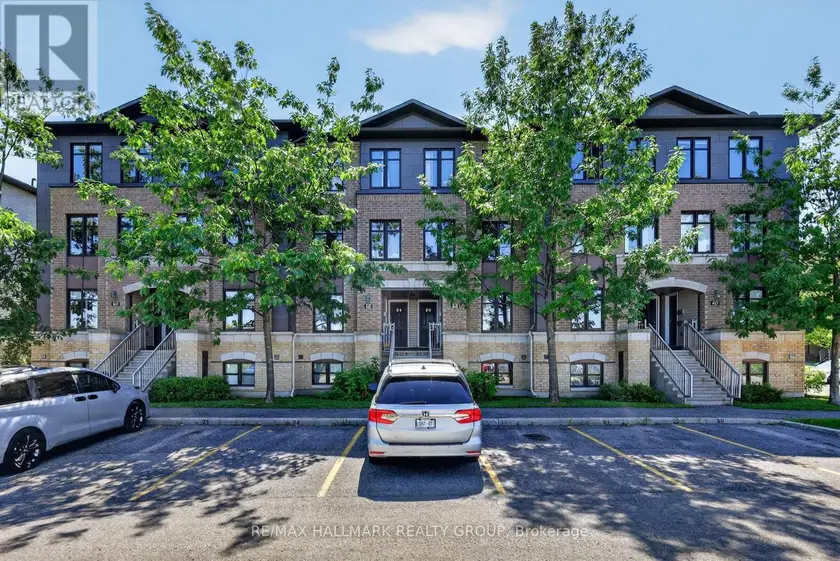 Townhouse at 62 ARGENT PRIVATE, Ottawa