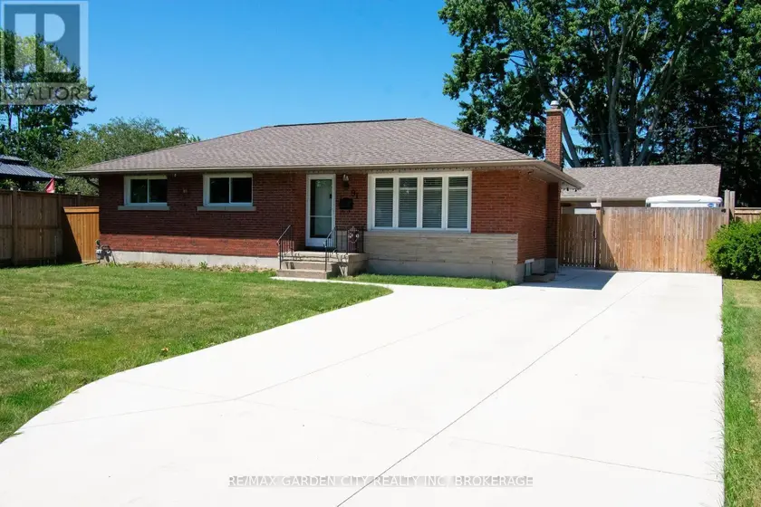 Detached at 91 CRESCENT DRIVE, Welland