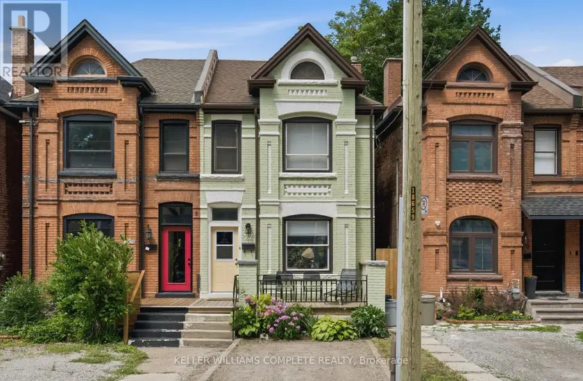 Semi-Detached/Link at 22 SPRING STREET, Hamilton