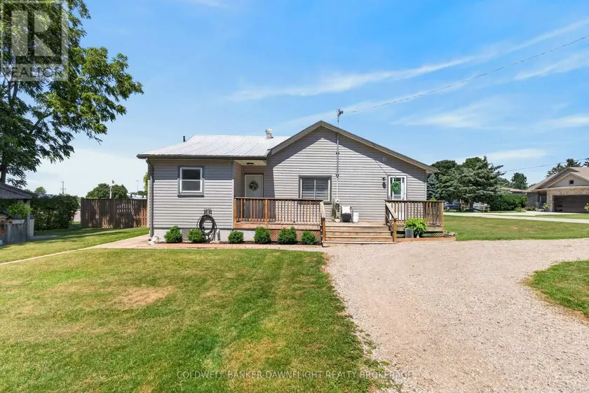 Detached at 221 PRINCE ARTHUR STREET, South Huron
