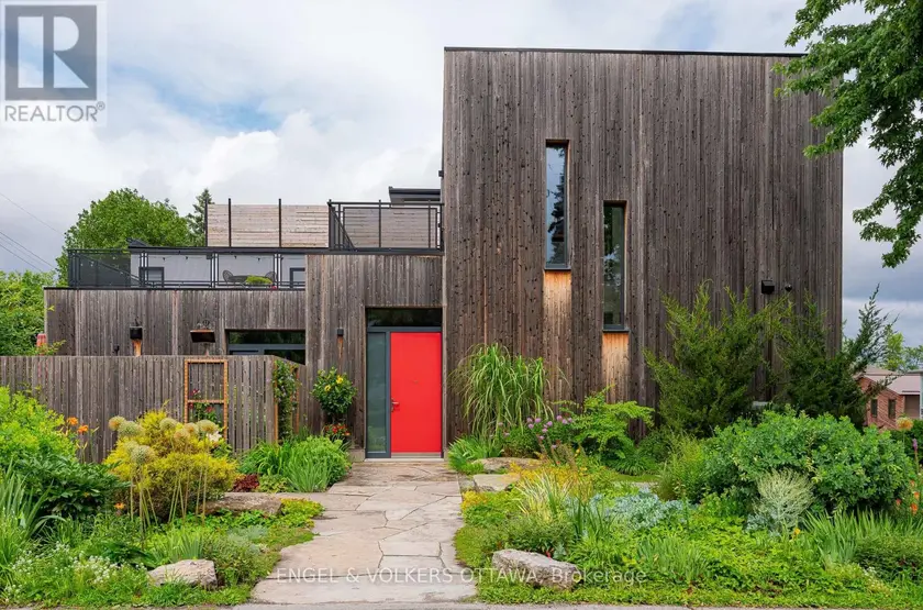 Detached at 252 ATLANTIS AVENUE, Ottawa