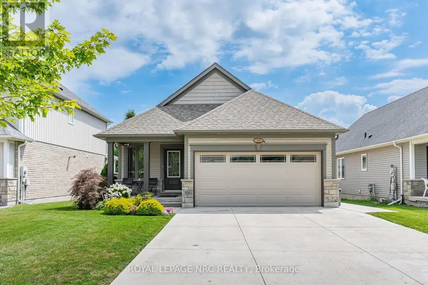 Detached at 18 EASTMAN GATEWAY, Thorold