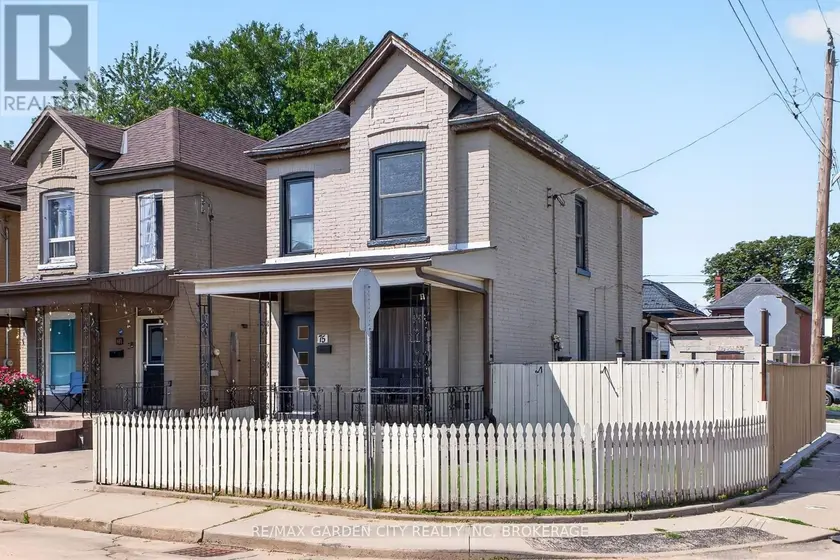 Detached at 75 KEITH STREET, Hamilton