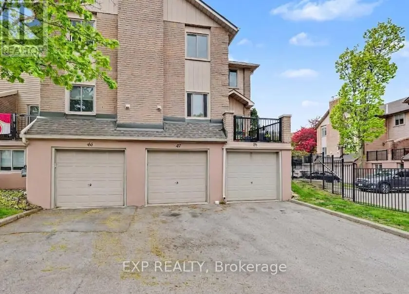 Townhouse at 47 - 38 ELORA DRIVE, Hamilton