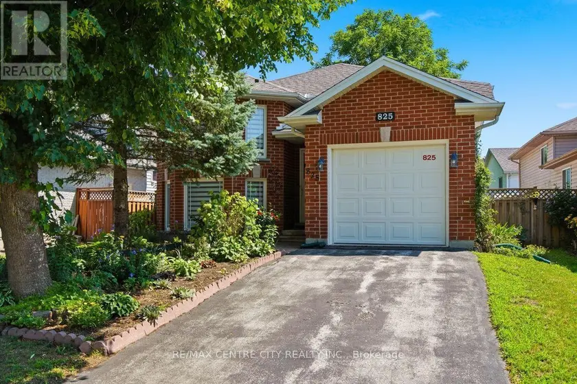 Detached at 825 RAILTON AVENUE, London East