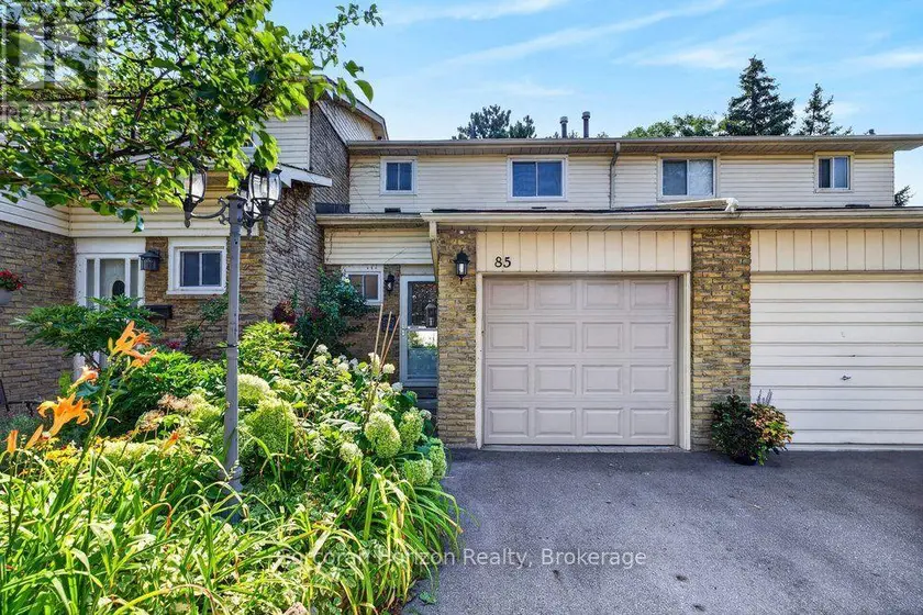 Townhouse at 85 - 100 QUIGLEY ROAD, Hamilton