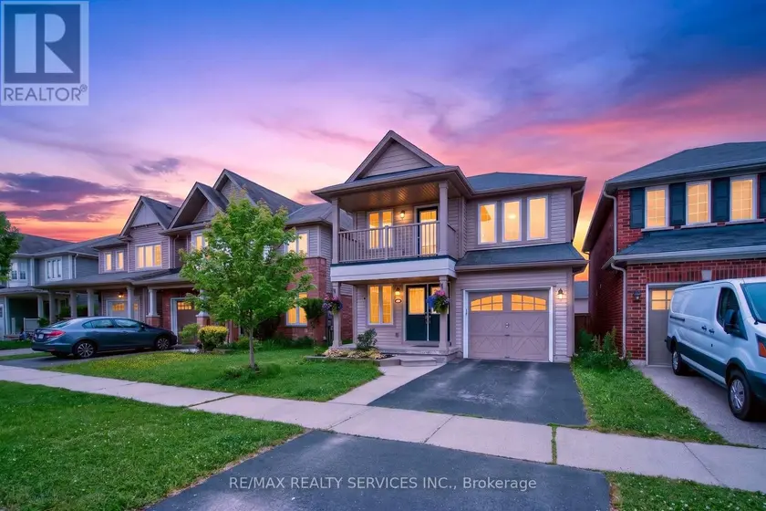Detached at 44 ENGLISH LANE, Brantford