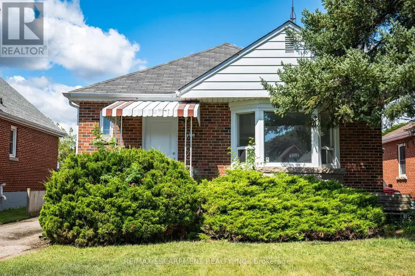 Detached at 150 BELAND AVENUE S, Hamilton