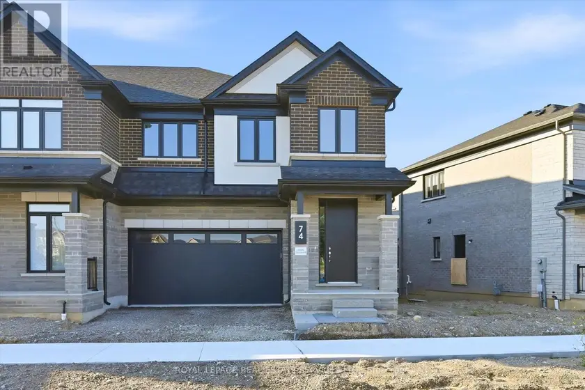 Townhouse at 74 VALLEY TRAIL PLACE, Hamilton