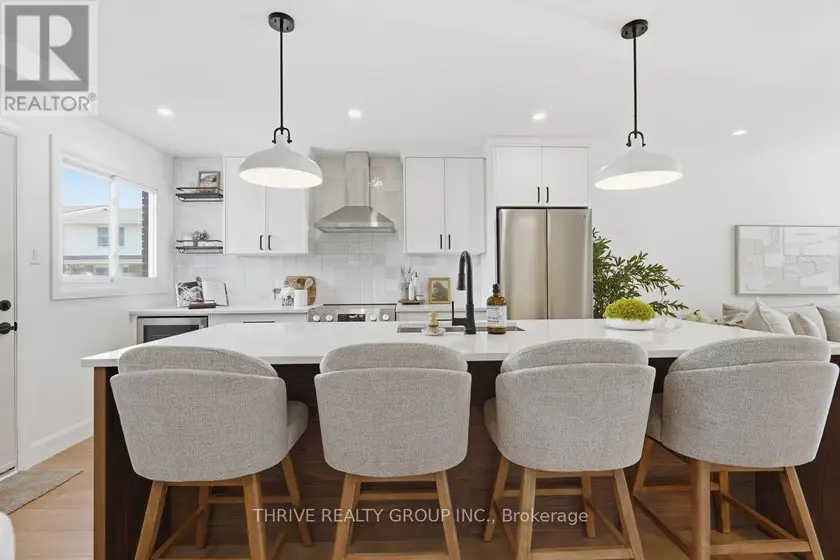 Townhouse at 96 - 51 SHOLTO DRIVE, London South