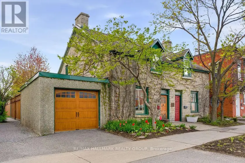 Semi-Detached/Link at 176 KING EDWARD AVENUE, Ottawa