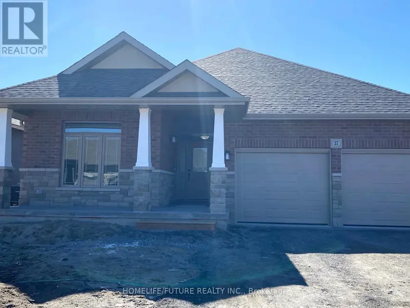 Detached at 37 COVINGTON CRESCENT, Belleville (Thurlow Ward)