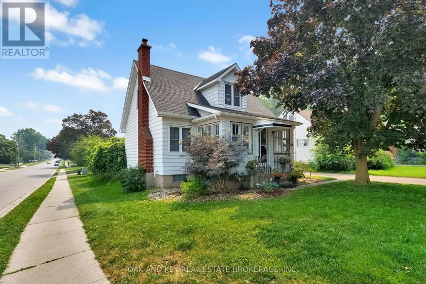 Detached at 120 SYDENHAM STREET, Woodstock