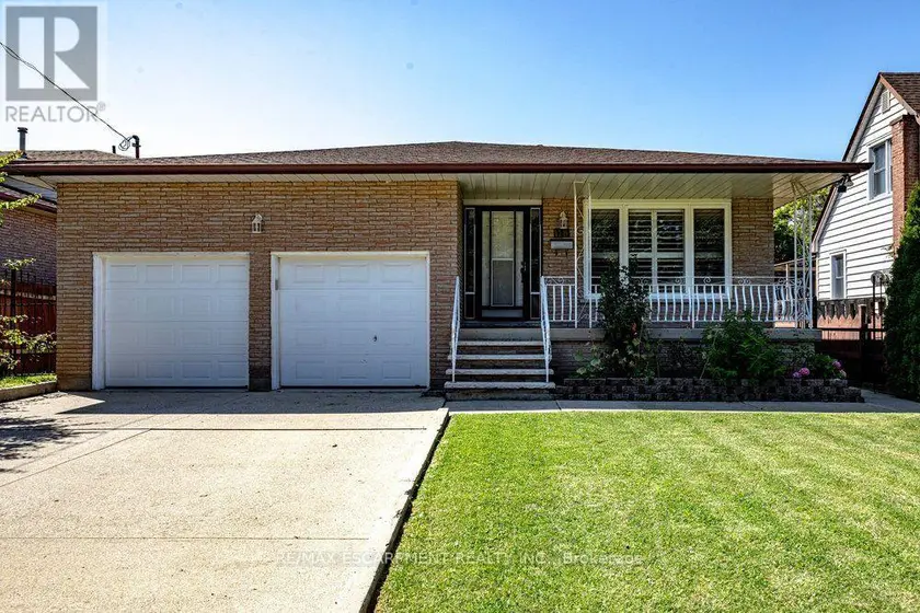 Detached at 118 POTTRUFF ROAD S, Hamilton