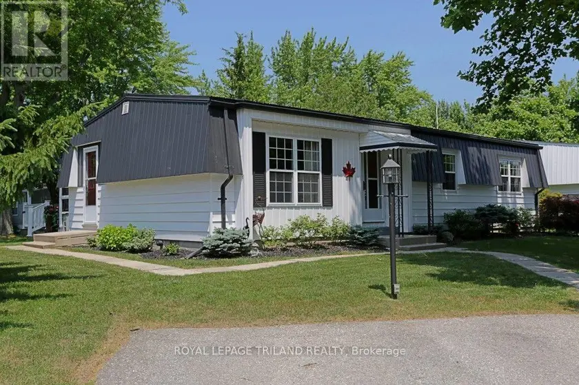 Detached at 314 WYLDWOOD LANE, South Huron