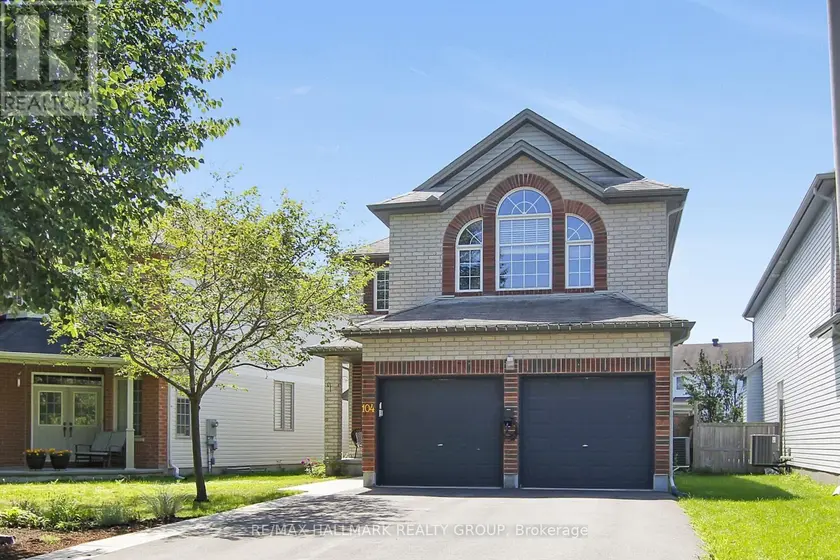 Detached at 104 STRATHCARRON CRESCENT, Ottawa