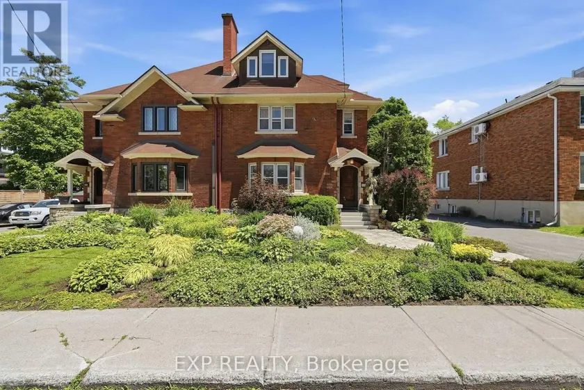 Semi-Detached/Link at 421 HAMILTON AVENUE S, Ottawa