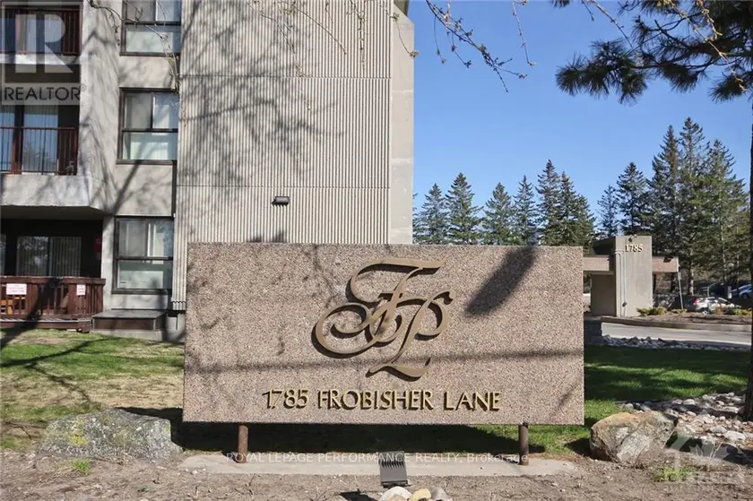 Apartment at 1102 - 1785 FROBISHER LANE, Ottawa
