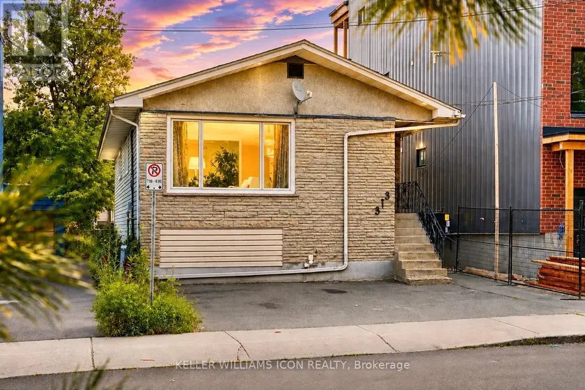 Detached at 313 SAVARD AVENUE, Ottawa
