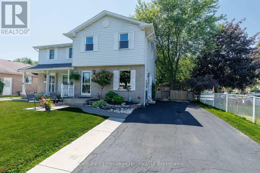 Semi-Detached/Link at 6477 MALIBU DRIVE, Niagara Falls