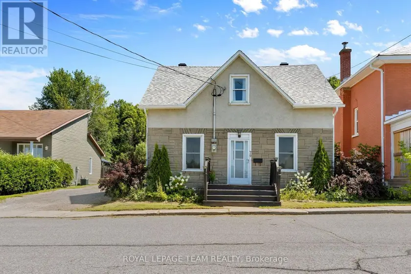 Detached at 79 MUTUAL AVENUE, Renfrew