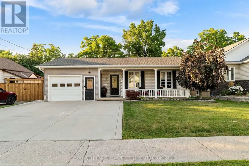 Detached at 76 SANDERS STREET W, South Huron