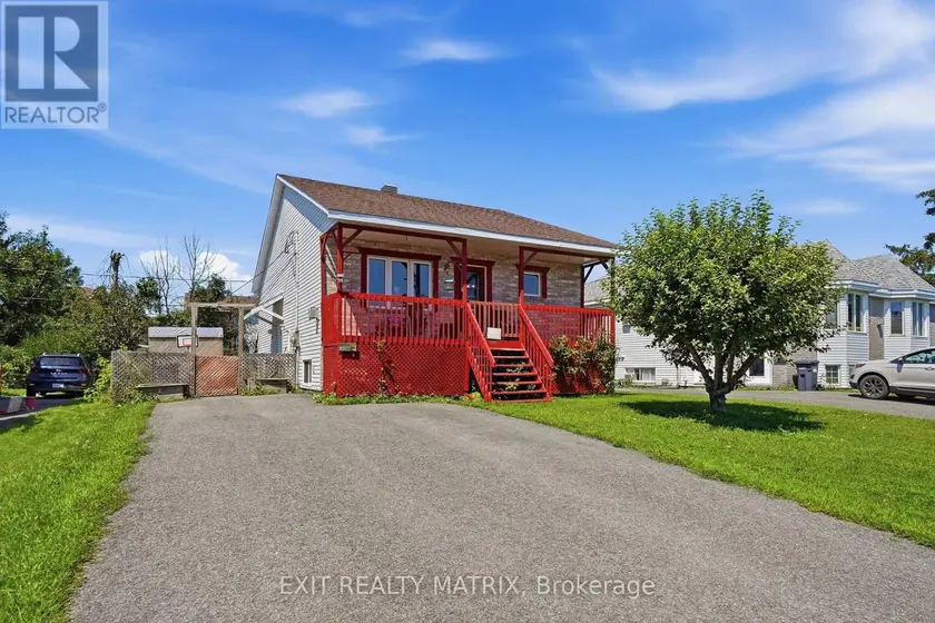 Multiplex at 300 TUPPER STREET, Hawkesbury