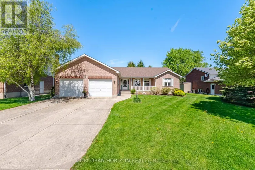Detached at 71 GRAYVIEW DRIVE, Grey Highlands