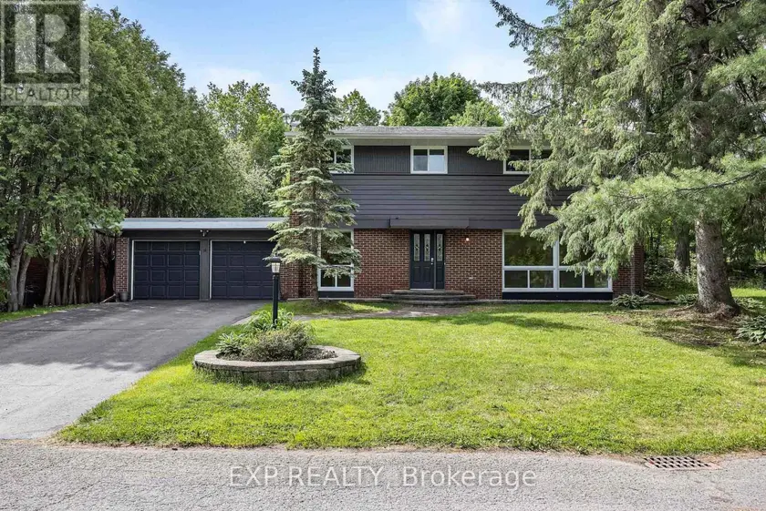 Detached at 14 CARR CRESCENT, Ottawa