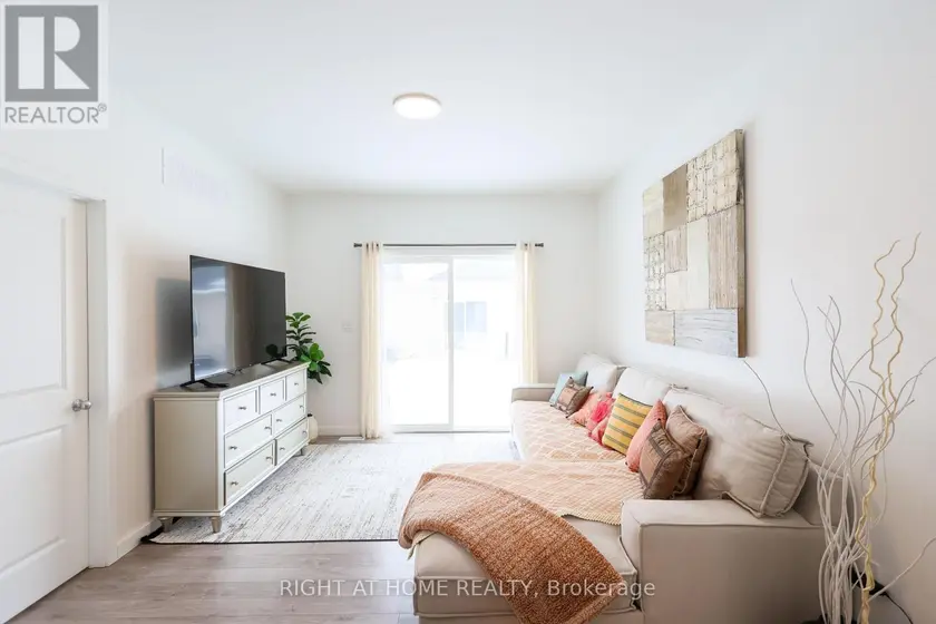 Townhouse at 32 - 100 HIGHRIVER TRAIL, Welland