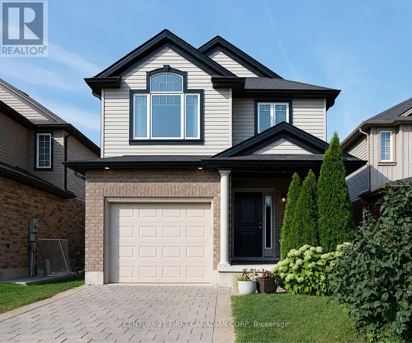 Detached at LOWER UNIT - 1875 REILLY WALK, London