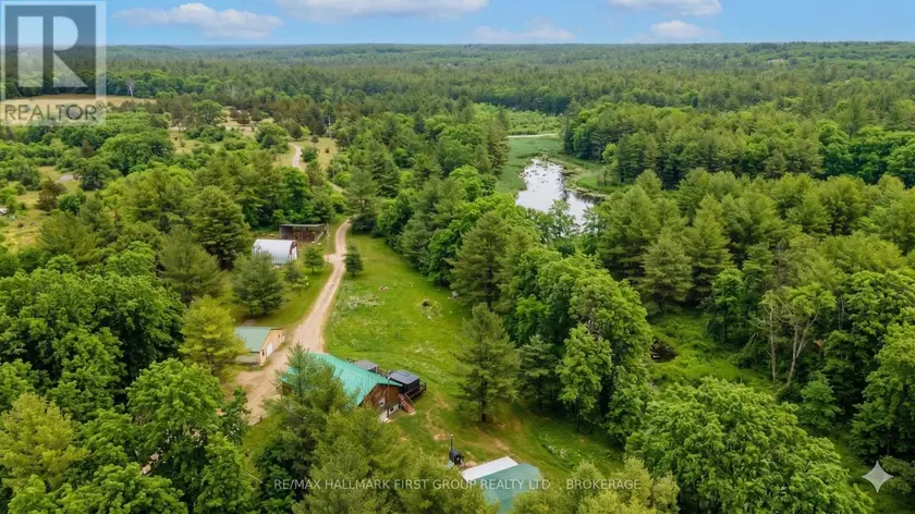 Detached at 2723 DESERT LAKE ROAD, Frontenac