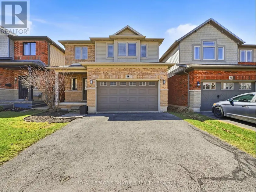 Detached at 98 WILLOW LANE, Grimsby
