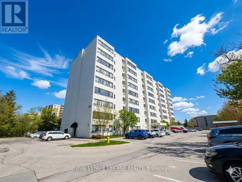 Apartment at 306 - 135 BASE LINE ROAD W, London