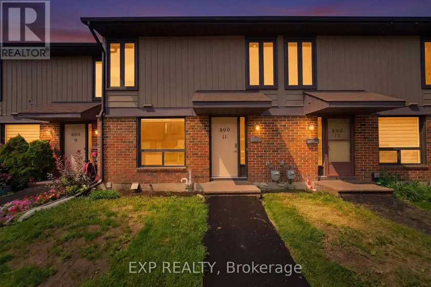 Townhouse at 11 - 890 CAHILL DRIVE W, Ottawa
