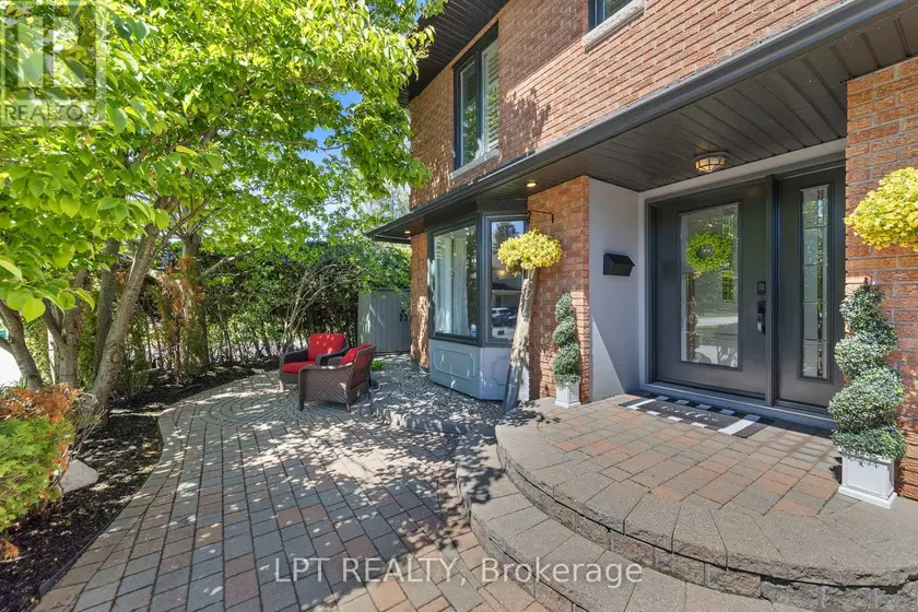 Detached at 11 ELDERWOOD TRAIL, Ottawa