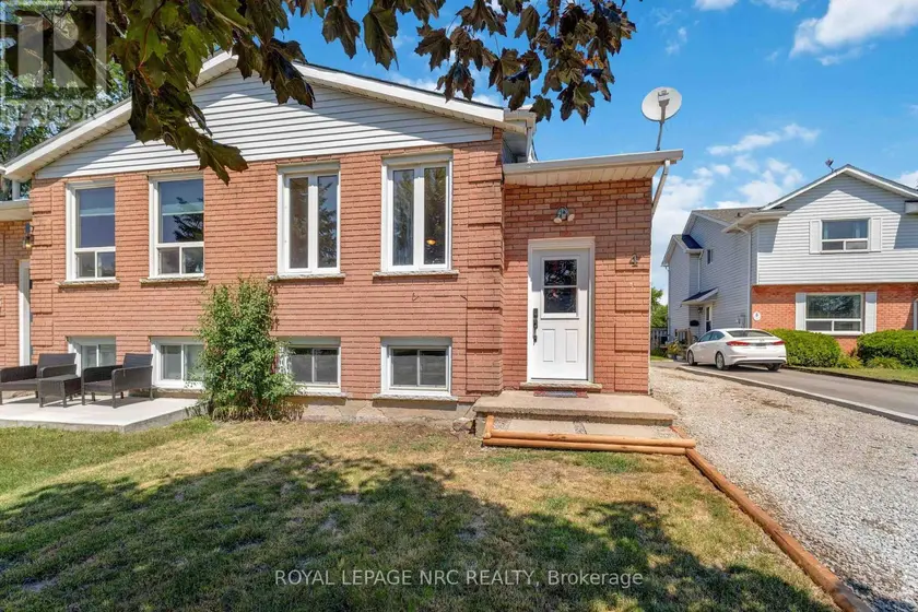 Semi-Detached/Link at 4 SATURN ROAD, Port Colborne