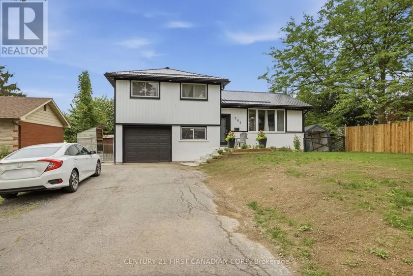 Detached at 285 PANORMA CRESCENT, London South