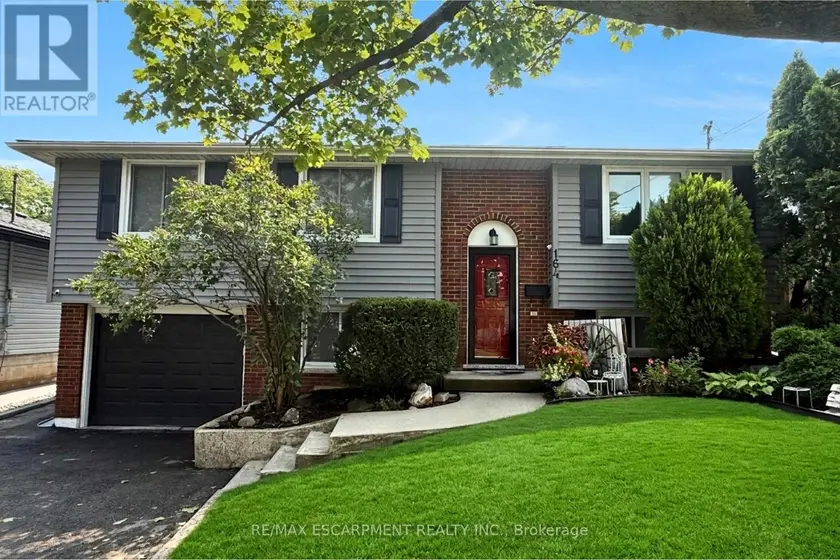 Detached at 164 HANOVER PLACE, Hamilton