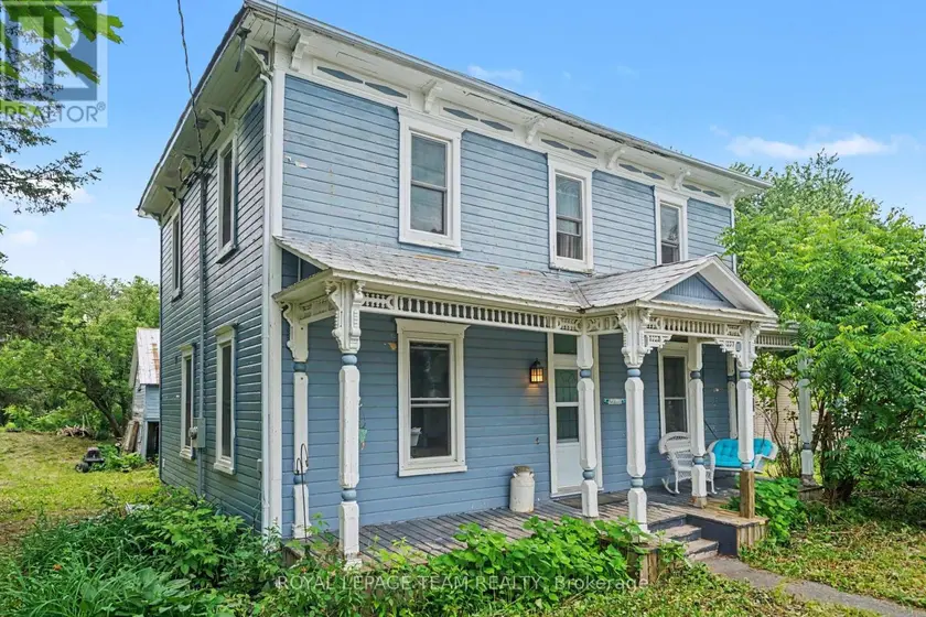 Detached at 18 MOFFAT STREET, North Dundas