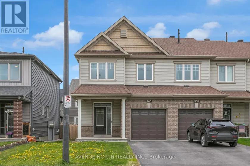 Townhouse at 940 KILBIRNIE DRIVE, Ottawa