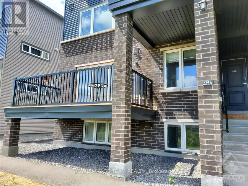 Apartment at A - 225 ELDORADO PRIVATE, Ottawa