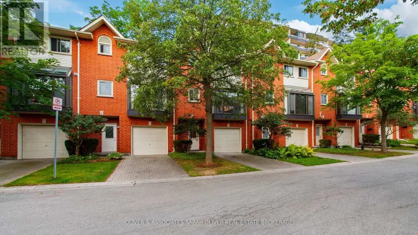 Townhouse at 14 - 683 WINDERMERE ROAD, London North