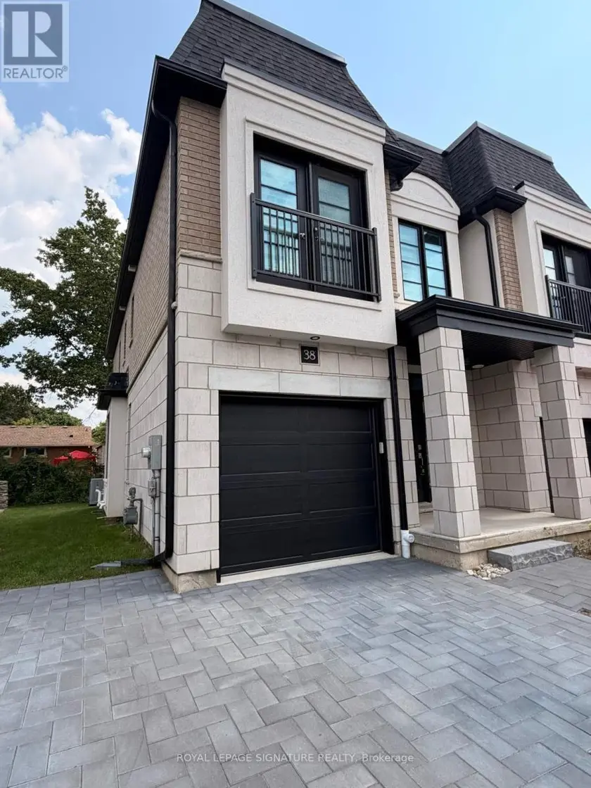 Townhouse at 38 - 143 ELGIN STREET N, Cambridge
