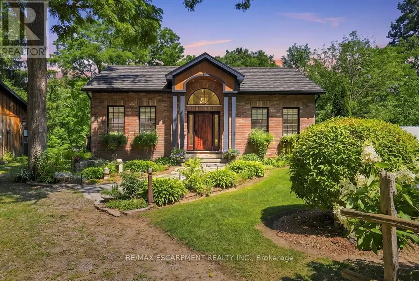 Detached at 376 MOXLEY ROAD, Hamilton