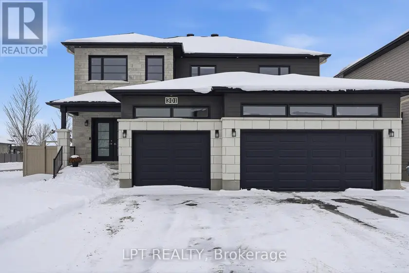 Detached at 301 MOONLIGHT DRIVE, Russell